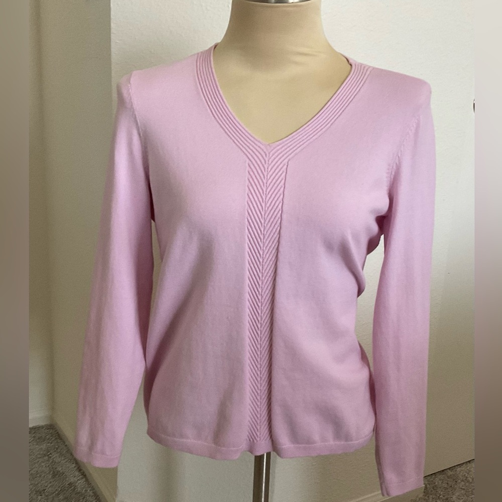 Talbots Soft Pink Long Sleeve V-Neck Sweater, Size MP